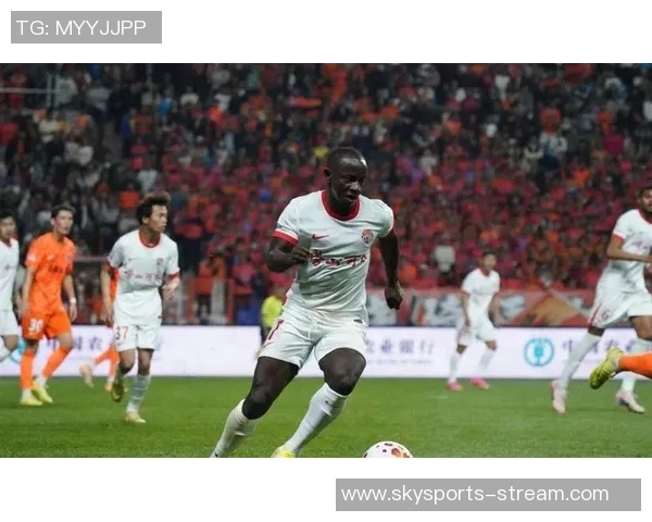 中超热战曼联逆转尤文图斯乌龙球成比赛转折点引发转会热议