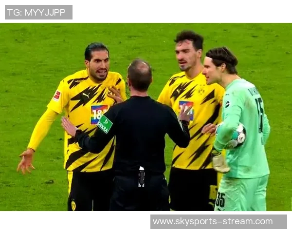 多特蒙德大胜曼联6-2引发争议判罚全场沸腾的友谊赛回顾